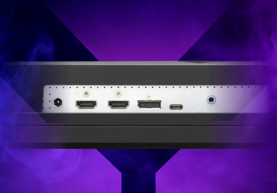 Gros plan sur les ports d’un moniteur gaming, incluant HDMI, DisplayPort et USB-C.